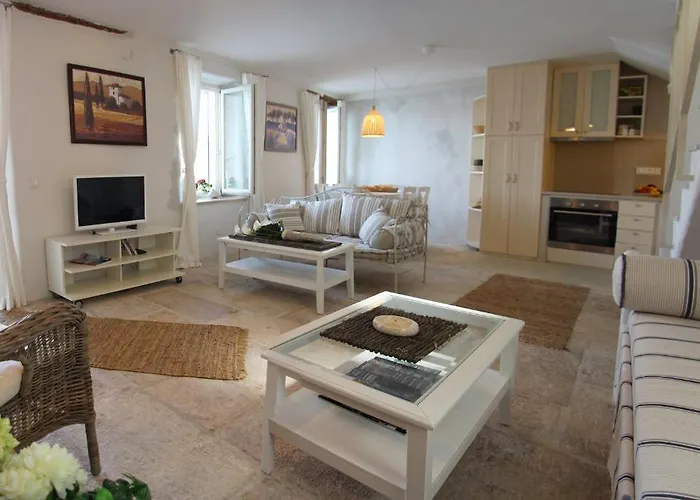 Lejlighed Casa Svalba