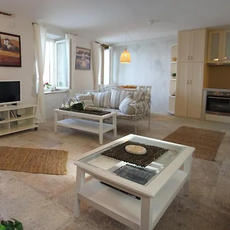 Apartment Casa Svalba