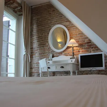 Casa Svalba Apartment *