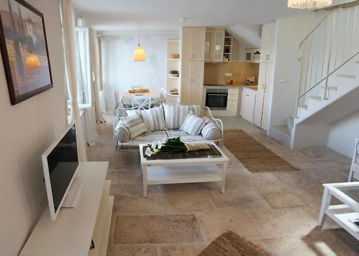 Casa Svalba * Ρόβινι